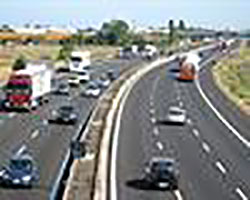 Pedaggi autostradali, scontro tra Conftrasporto e Confetra.