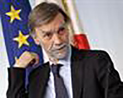 Privatizzazione Fs, per creare un “campione della logistica”.