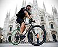 Trasporto merci: tutti possono essere “corrieri”?