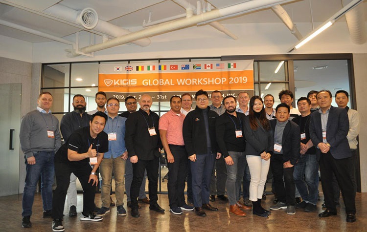 Pensare e lavorare in piena sicurezza: rischi, pericoli, soluzioni in magazzino