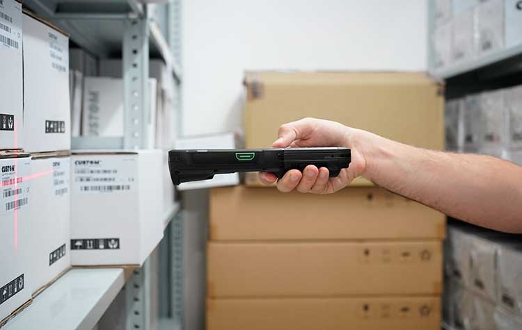 Novità nella catena logistica, siglata partnership tra Custom Group e Iride Italia (Gruppo Finlogic)