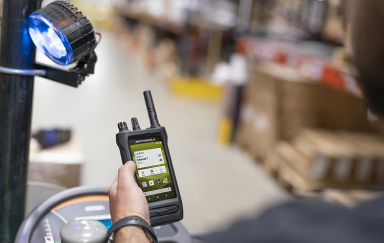 Collaborazione e produttività mai viste prima  con la nuova Smart Radio di Motorola Solutions