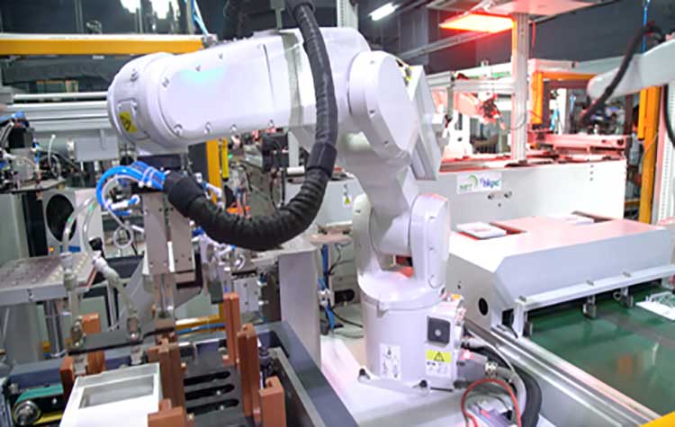 La NiRoTech di Roberto Leone firma la nuova linea “OWL” per prodotti hi-tech