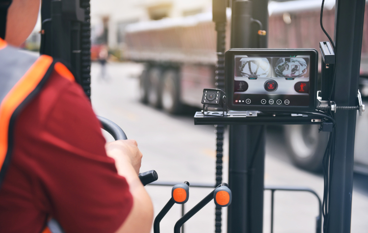 VIA: introdotto il nuovo convertitore CC-CC 36V–100V al sistema di sicurezza per carrelli elevatori